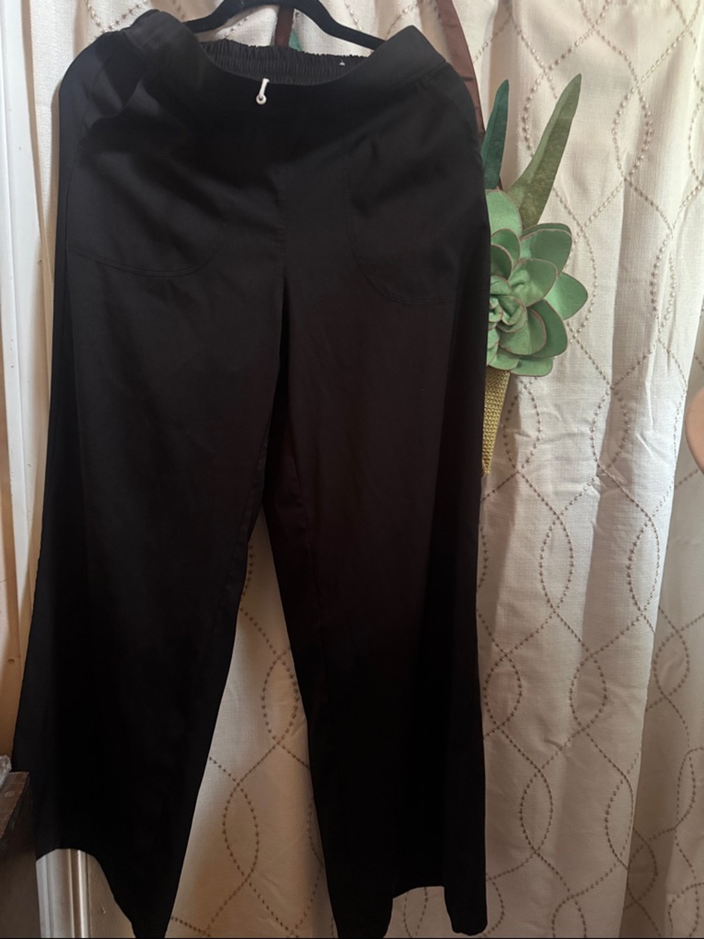 Max Studio Black Wide-Leg Pull-On Pants